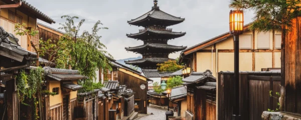 construire-un-voyage-au-japon-qui-mele-patrimoine-mondial-et-experiences-immersives-dans-les-quartiers-historiques