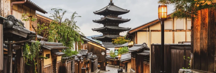 construire-un-voyage-au-japon-qui-mele-patrimoine-mondial-et-experiences-immersives-dans-les-quartiers-historiques