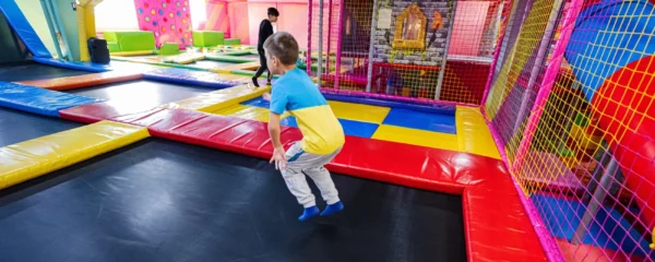 reservez-une-session-de-trampoline-a-valence-et-transformez-un-mercredi-ordinaire-en-aventure-memorable