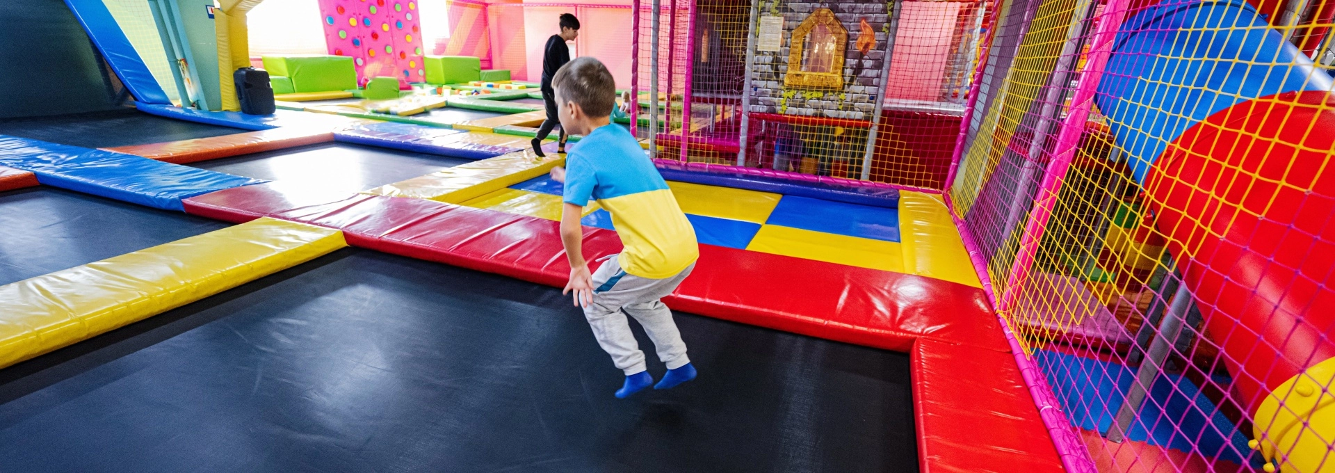 reservez-une-session-de-trampoline-a-valence-et-transformez-un-mercredi-ordinaire-en-aventure-memorable